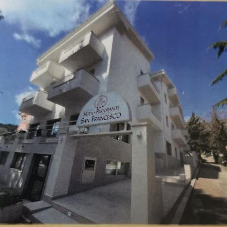 סן ג'יואבאני רוטונדו Hotel San Francesco מראה חיצוני תמונה