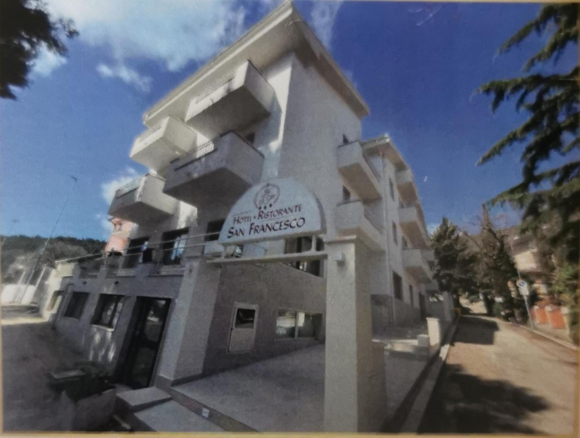 סן ג'יואבאני רוטונדו Hotel San Francesco מראה חיצוני תמונה